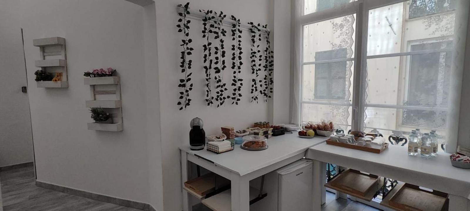 Le Quattro Stagioni Bed & Breakfast เจนัว ภายนอก รูปภาพ